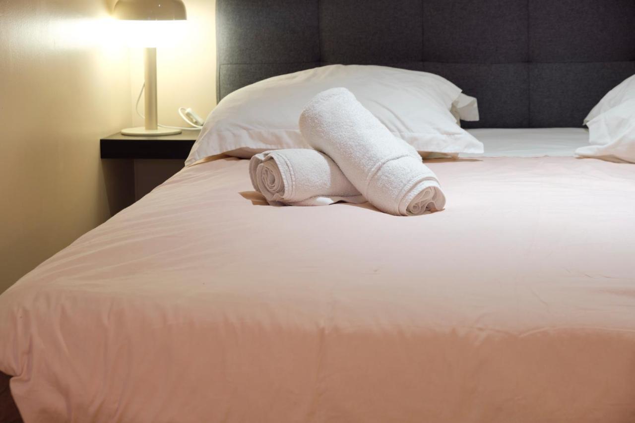 Suite Adamas Lyon Bagian luar foto